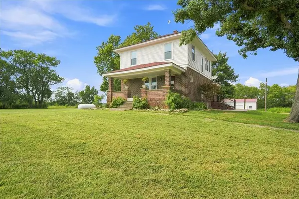 2407 Osborne Terrace, Ottawa, KS 66067