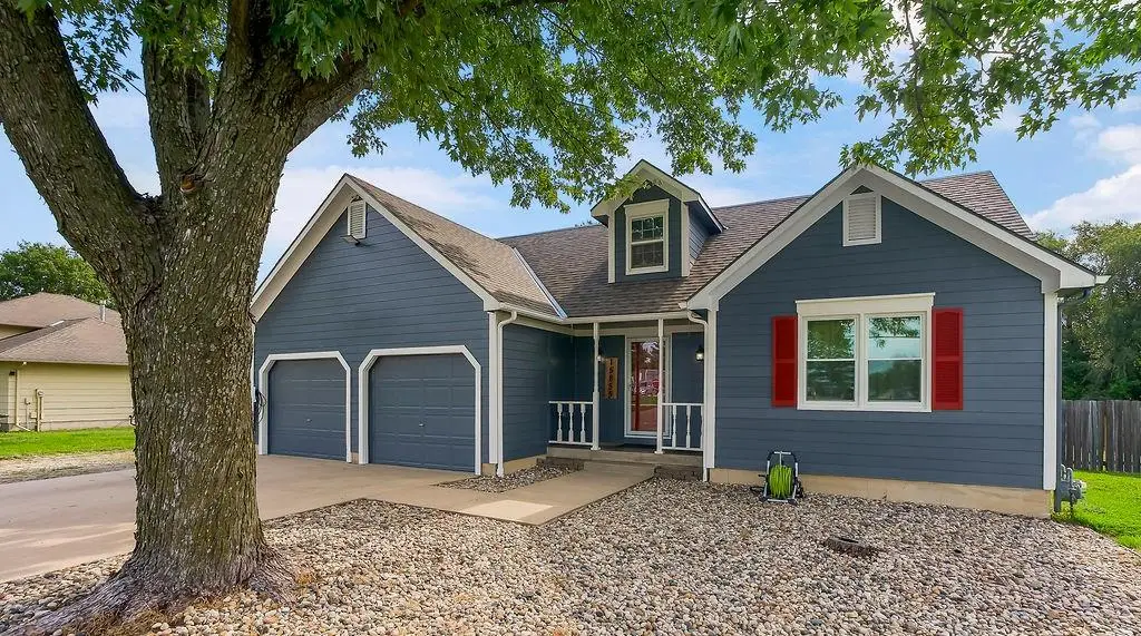 15855 Gardner W Road, Gardner, KS 66030 - #1