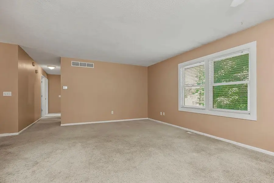 740 Valerie Lane, Gardner, KS 66030 - #3