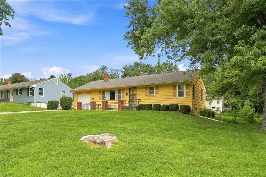 1314 Duck Road, Grandview, MO 64030 - #3