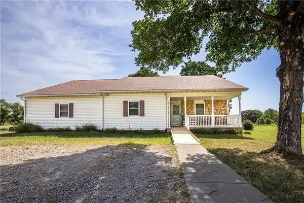 1255 245th Street, Fort Scott, KS 66701