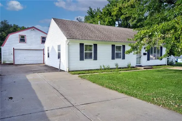 2401 58th Terrace, Kansas City, MO 64118