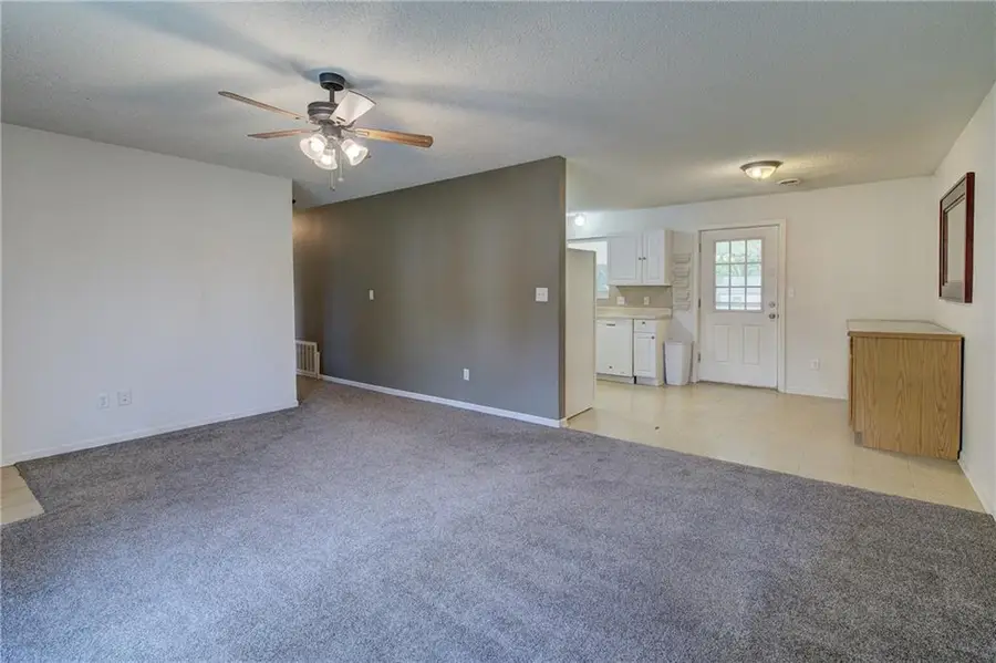 2401 NE 58th Terrace, Kansas City, MO 64118 - #2