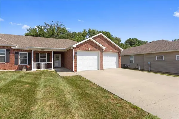 3221 Hickory Ridge Court, St Joseph, MO 64503