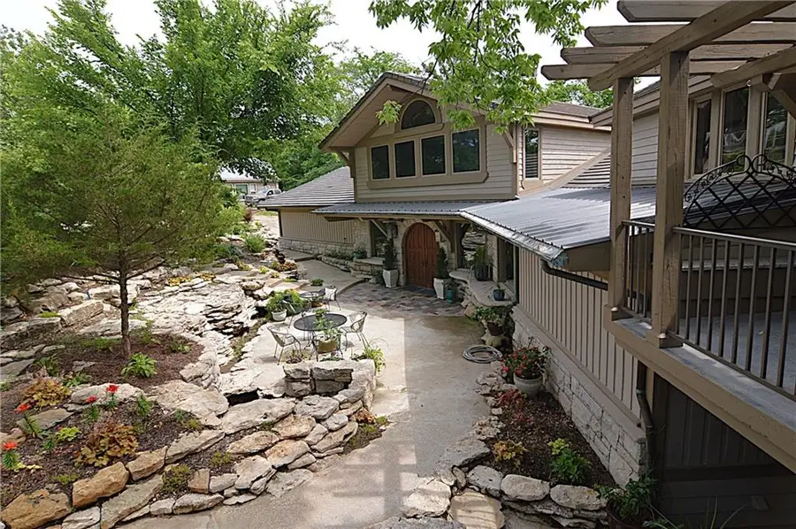 8424 S Russell Road, Oak Grove, MO 64075 - #2