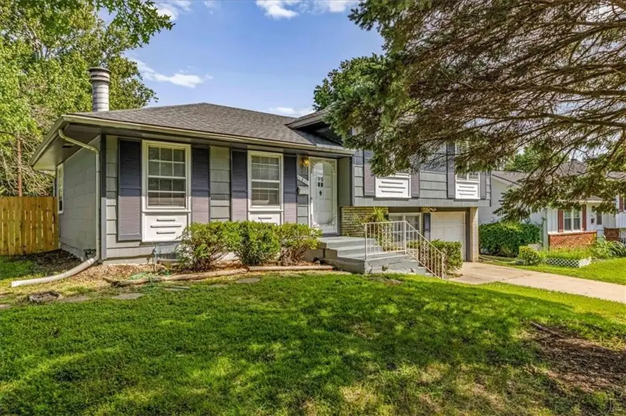 11815 S Beacon Avenue, Kansas City, MO 64134 - #2