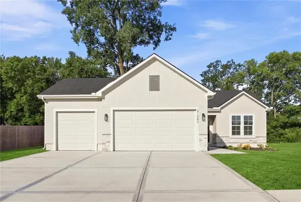 21043 S 225th Street, Spring Hill, KS 66083
