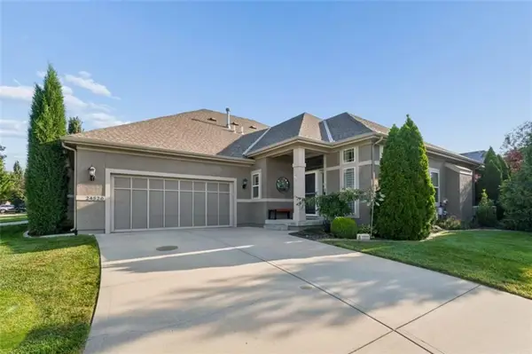 24520 W 110th Street, Olathe, KS 66061