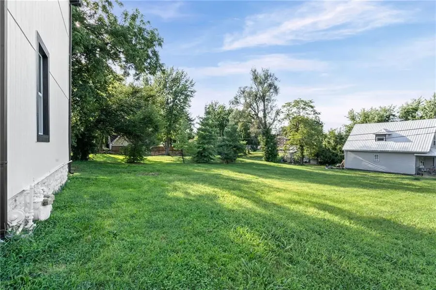 106 E Buchanan Street, Richmond, MO 64085 - #3