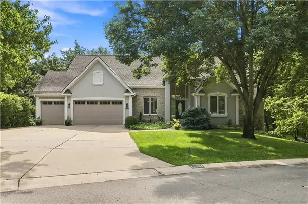 15145 Pawnee Circle, Leawood, KS 66224