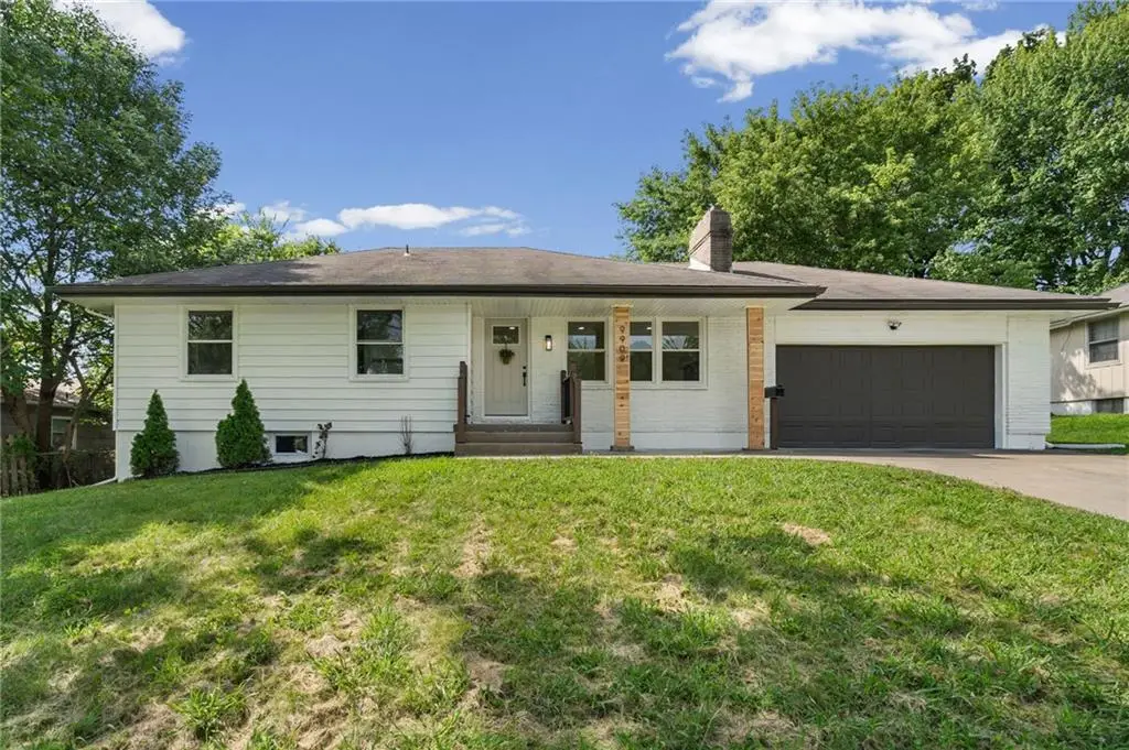 9909 E 77th Terrace, Raytown, MO 64138 - #1