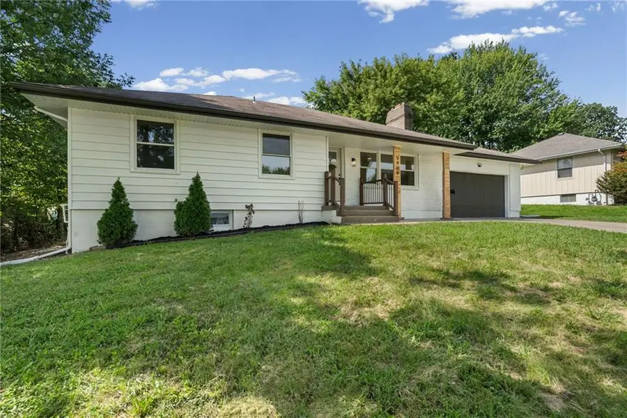 9909 E 77th Terrace, Raytown, MO 64138 - #2