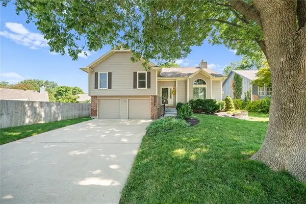 22201 W 64th Terrace, Shawnee, KS 66226