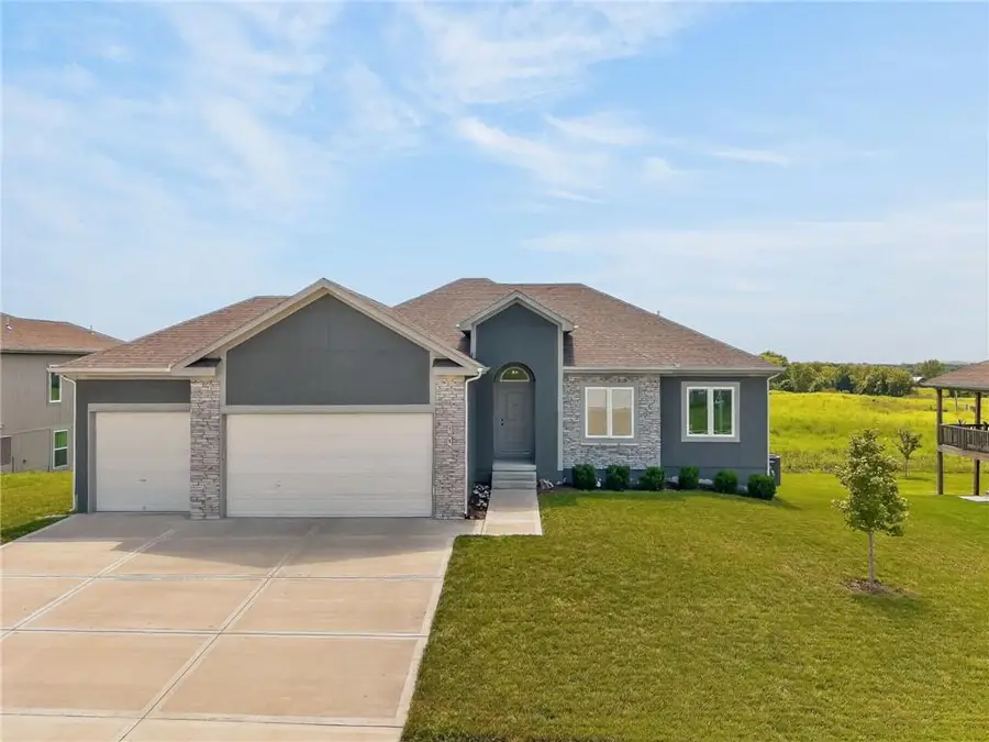 1015 Fox Trot Drive, Odessa, MO 64076 - #2