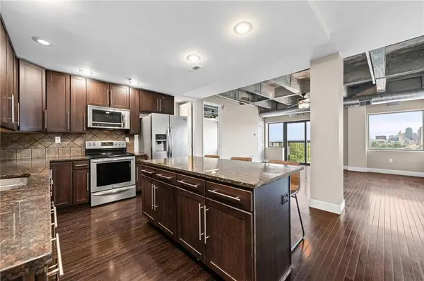 2940 Baltimore Avenue #1303, Kansas City, MO 64108