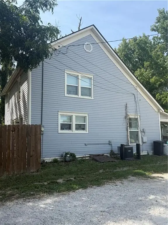 710 E Logan Street, Ottawa, KS 66067 - #1