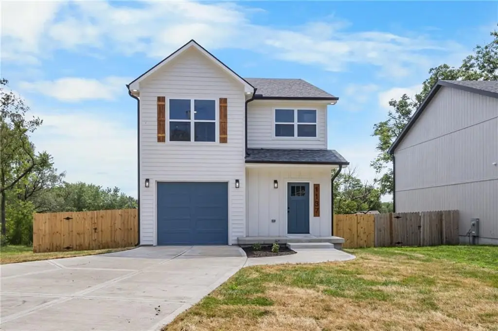 1137 Walnut Avenue, Osawatomie, KS 66064 - #1