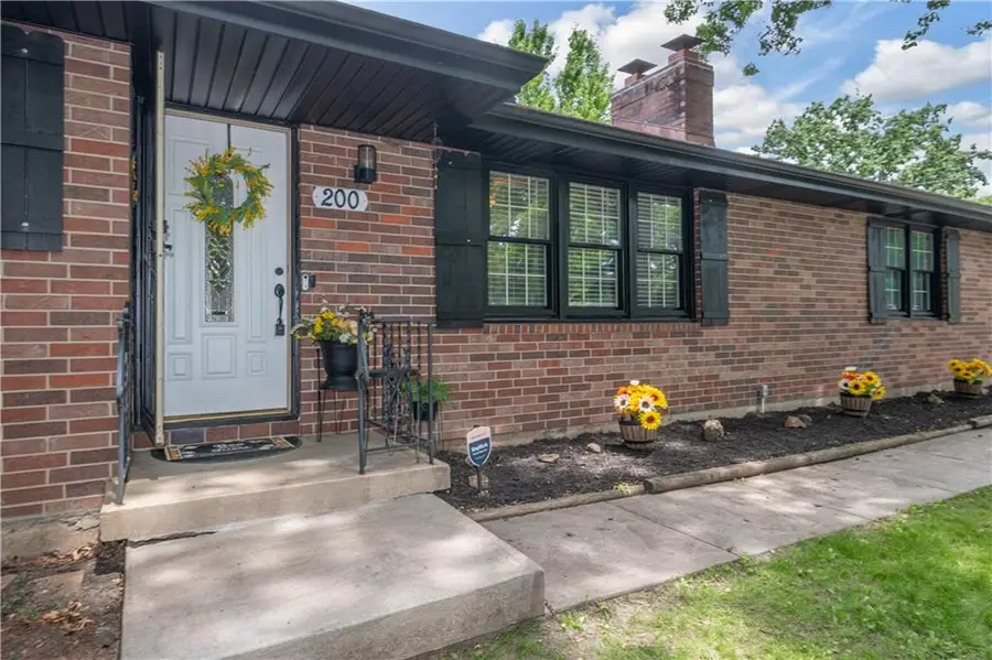 200 SW 20th Terrace, Oak Grove, MO 64075 - #3
