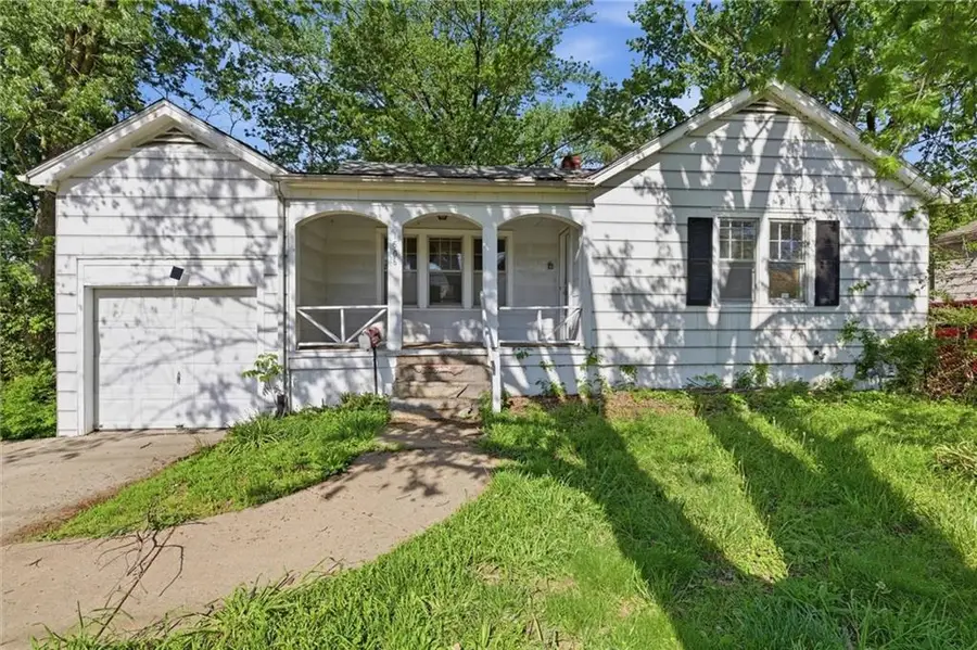 1506 S Hedges Avenue, Independence, MO 64052 - #2
