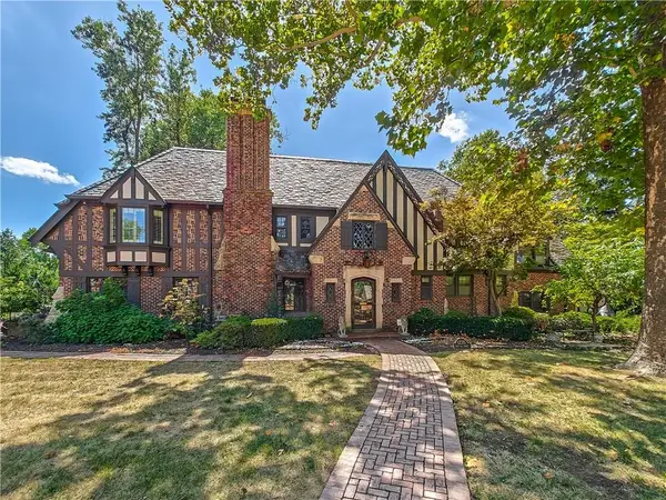 1235 W 64th Street, Kansas City, MO 64113