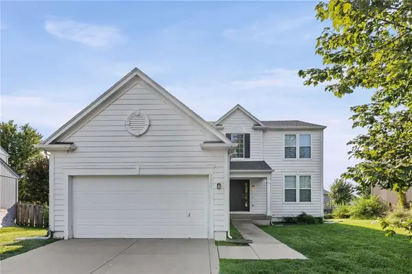 1807 W Fredrickson Drive, Olathe, KS 66061