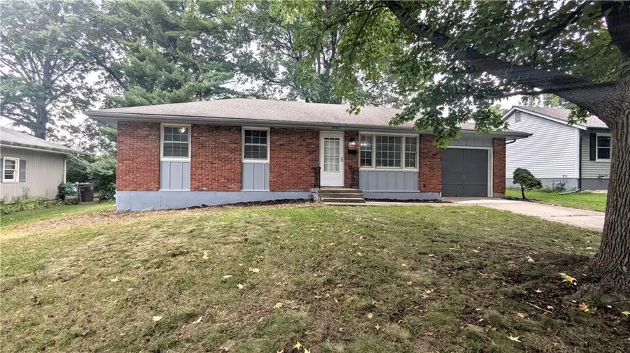 4002 S Hocker Avenue, Independence, MO 64055 - #2