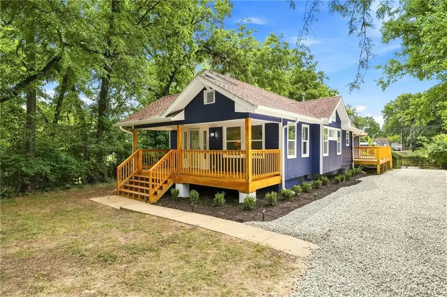 201 W 81st Terrace, Kansas City, MO 64114 - #3