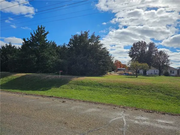 Lot 140 150 Choctaw Lane, McLouth, KS 66054
