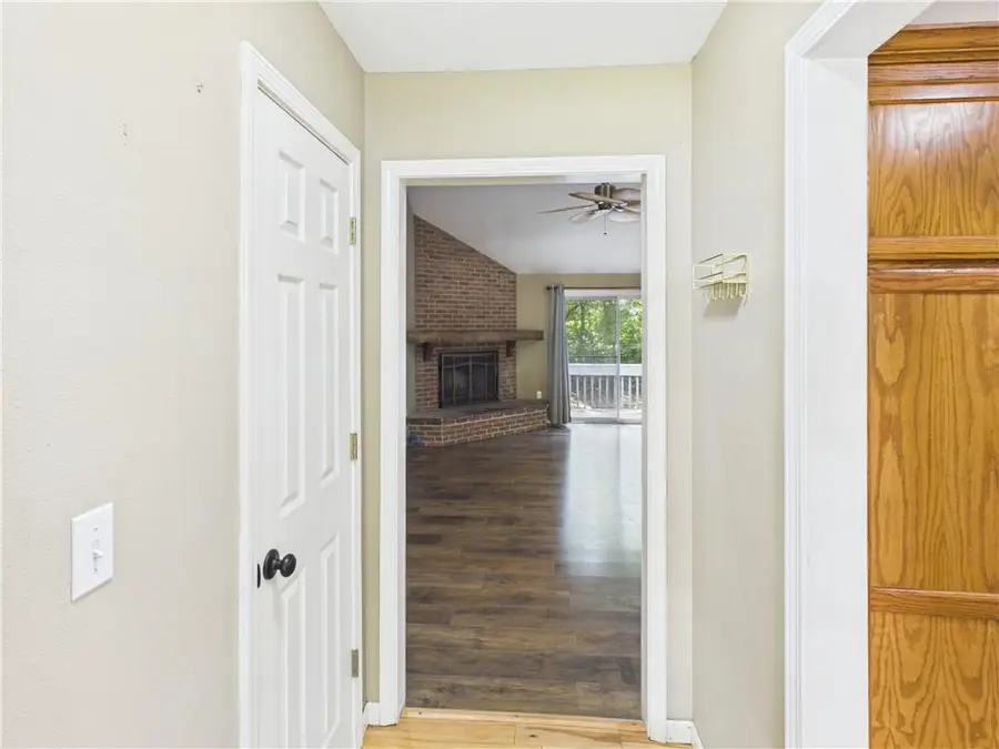 1407 Woodlawn Drive, Warrensburg, MO 64093 - #3