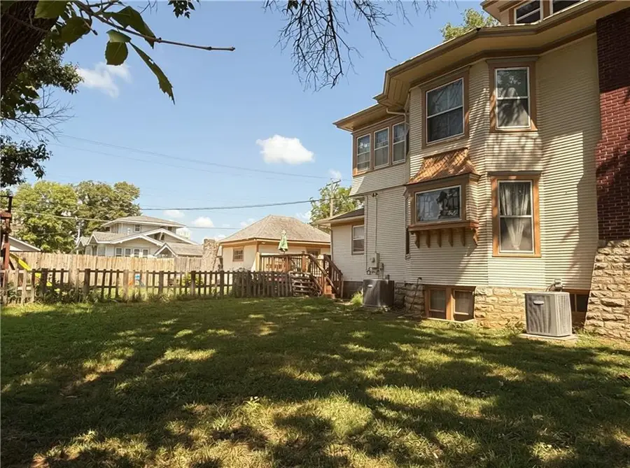 402 S Main Street, Fort Scott, KS 66701 - #3
