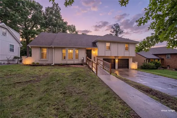 9523 Connell Drive, Overland Park, KS 66212