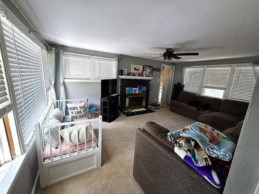 720 Neosho Street, Burlington, KS 66839 - #2