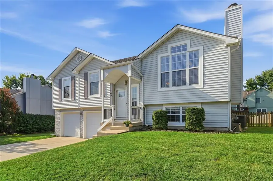 107 E Laredo Trail, Raymore, MO 64083 - #3