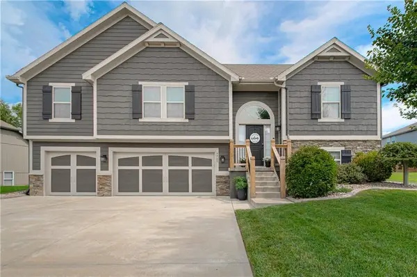 9705 N Windsor Avenue, Kansas City, MO 64157