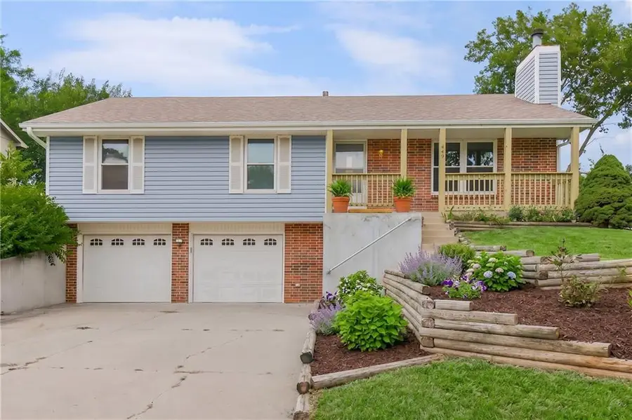 449 Hithergreen Drive, Lansing, KS 66043 - #2
