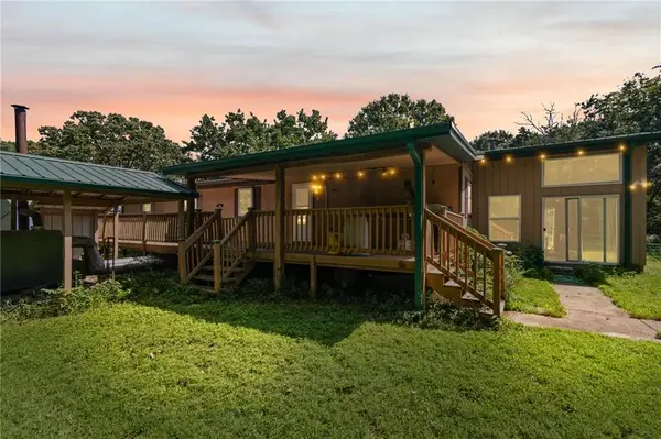 3371 S 8th Road, Humansville, MO 65674