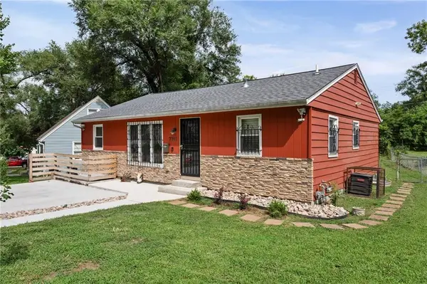 7101 Monroe Avenue, Kansas City, MO 64132