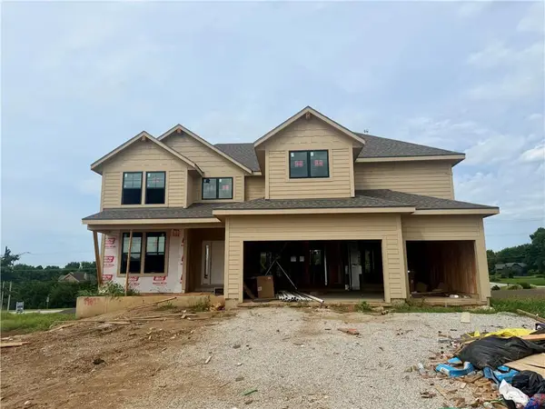 19893 W 114th Place, Olathe, KS 66061