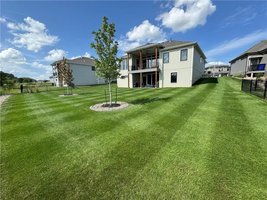 15597 W 168th Place, Olathe, KS 66062 - #3