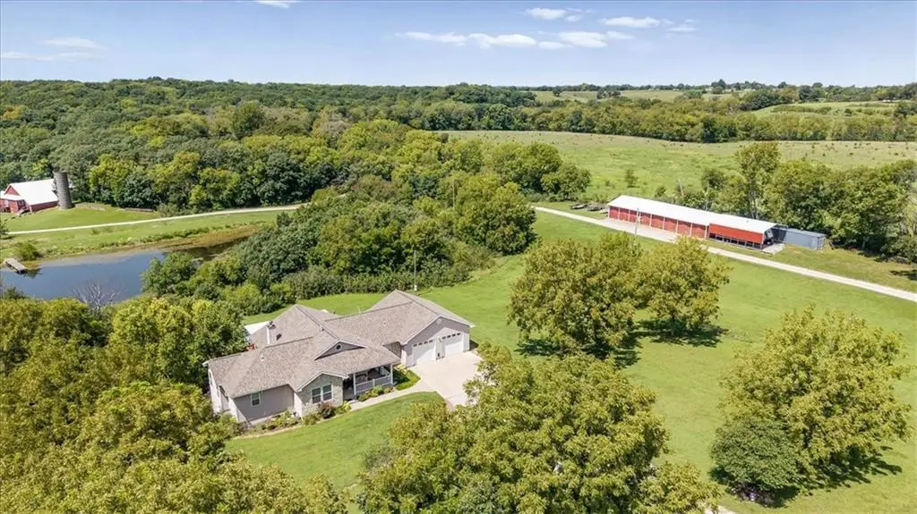 9259 Apple Valley Lane, Ozawkie, KS 66070 - #1