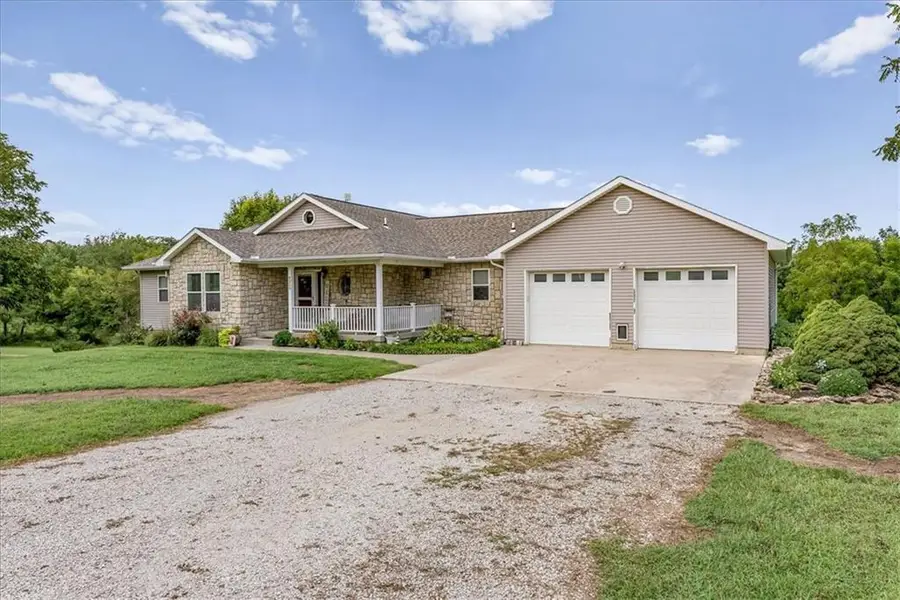 9259 Apple Valley Lane, Ozawkie, KS 66070 - #2
