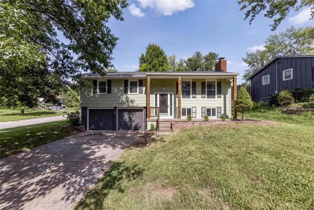 6739 NW Hilldale Drive, Kansas City, MO 64151 - #1