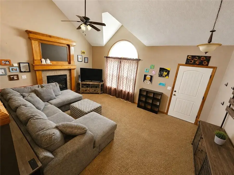 1805 Eastridge Avenue, Cameron, MO 64429 - #2