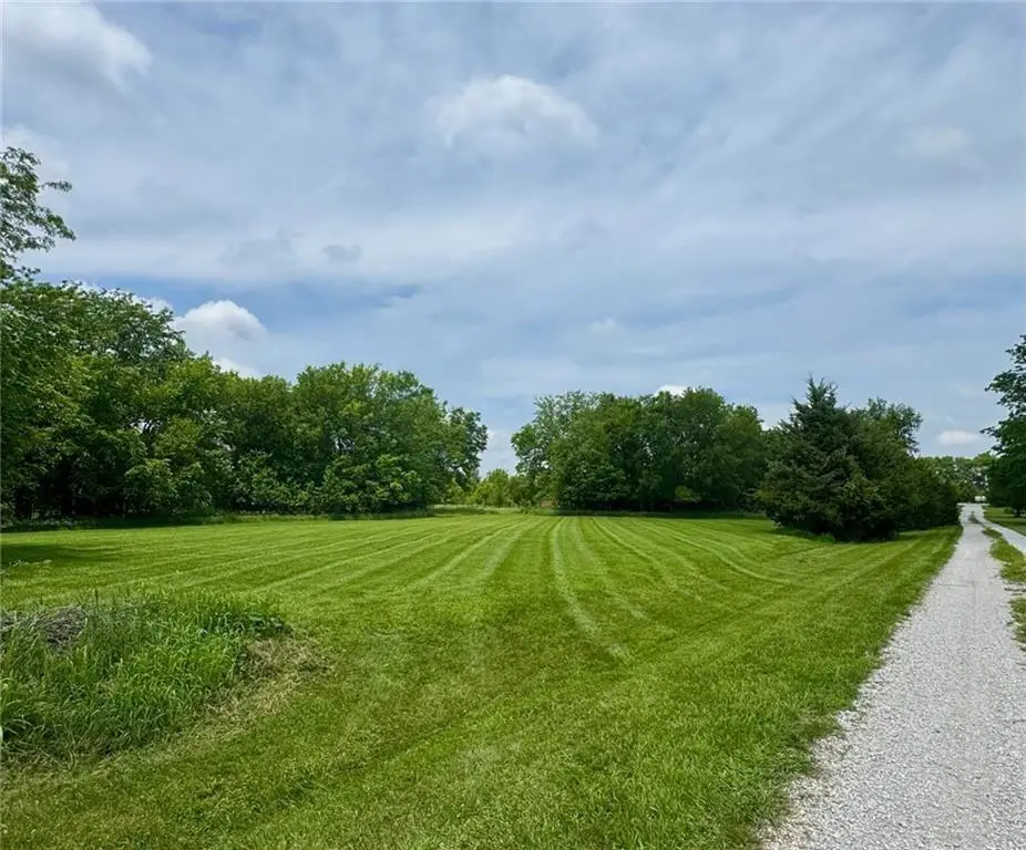 13 Texas Drive, Linn Valley, KS 66040 - #1