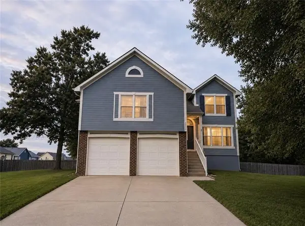 2512 NE Horseshoe Drive, Lee's Summit, MO 64086