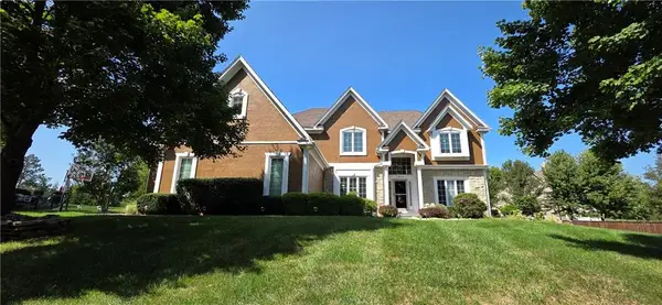 15054 Cedar Street, Leawood, KS 66224