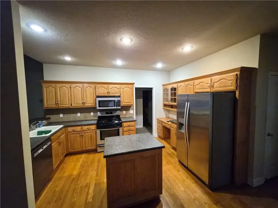 4904 Kelsey Court, Saint Joseph, MO 64506 - #3