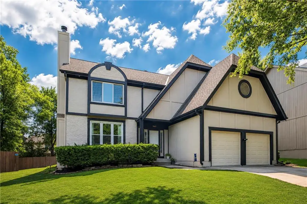 8807 W 132nd Terrace, Overland Park, KS 66213 - #1