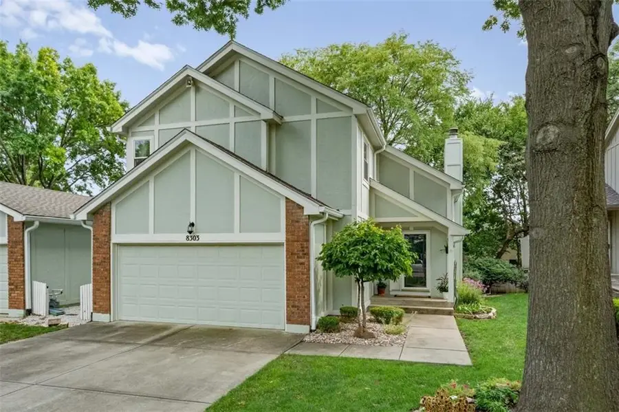 8303 W 121st Street, Overland Park, KS 66213 - #2