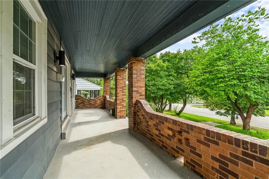 6627 Paseo Boulevard, Kansas City, MO 64132 - #3